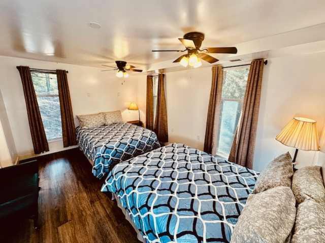 Views Inside Yosemite-Timber Lodge-Sleeps 6 요세미테 웨스트 외부 사진